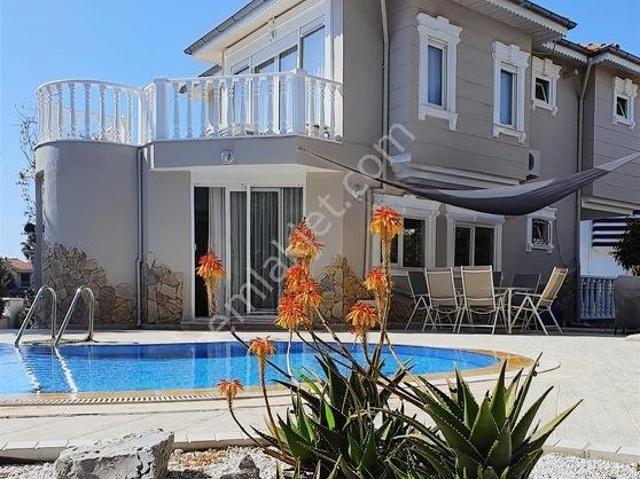 Belek Mahallesi, Serik içerisinde satılık Villa