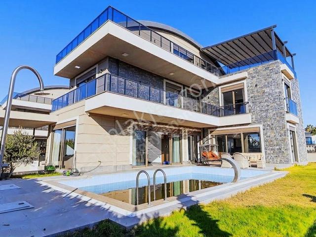 Serik içerisinde satılık Villa