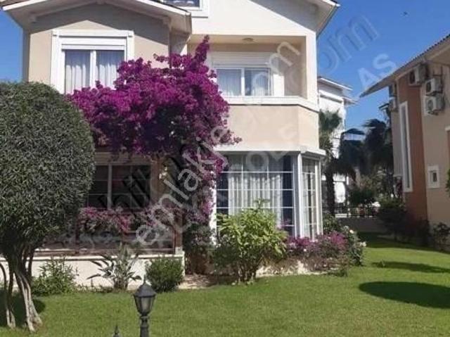 Serik içerisinde satılık Villa