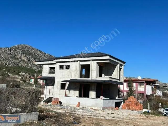 Döşemealti, Antalya içerisinde satılık Villa