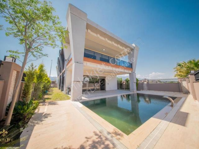 Döşemealti, Antalya içerisinde satılık Villa