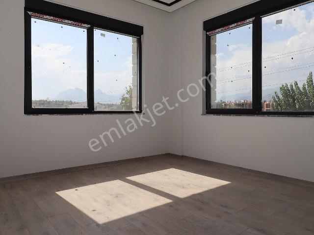 Döşemealti, Antalya içerisinde satılık Villa