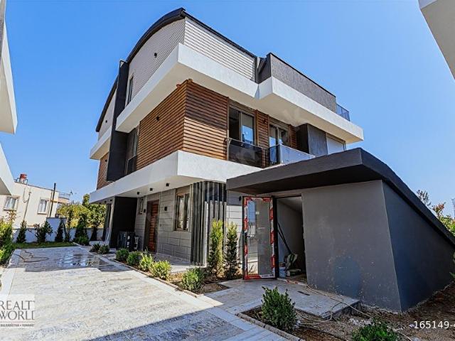 Döşemealti, Antalya içerisinde satılık Villa