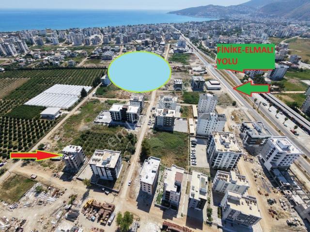 Kum, Finike içerisinde satılık mülk
