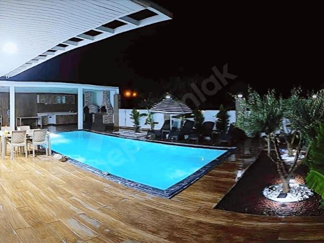 Kemer, Antalya içerisinde satılık Villa