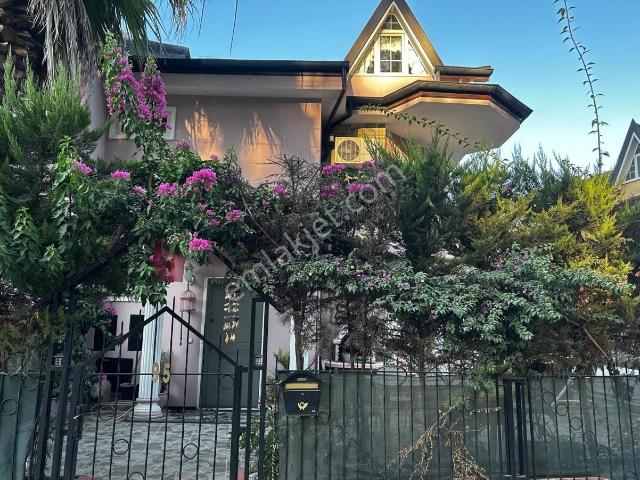 Kemer, Antalya içerisinde kiralık Villa