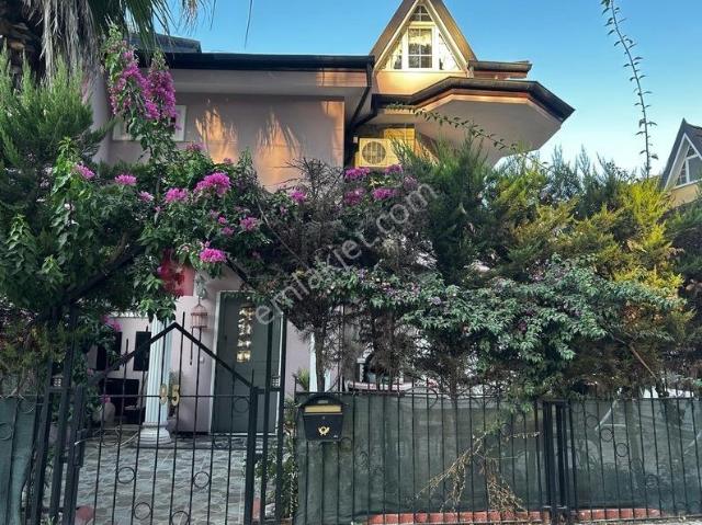 Kemer, Antalya içerisinde satılık Villa