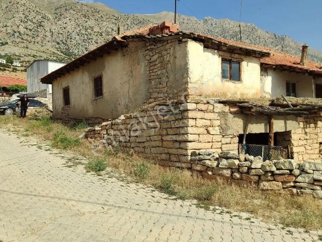 Korkuteli, Antalya içerisinde satılık Villa