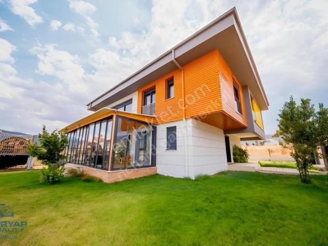 Korkuteli, Antalya içerisinde satılık Villa