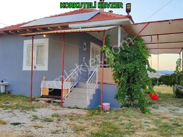 Kevzer, Korkuteli içerisinde satılık Villa