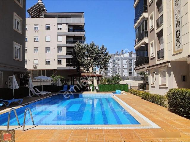 Antalya, Muratpaşa içerisinde satılık mülk