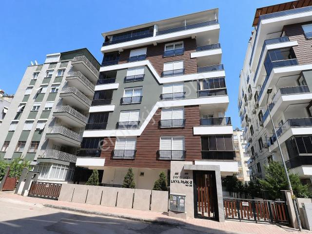 Antalya, Muratpaşa içerisinde satılık mülk