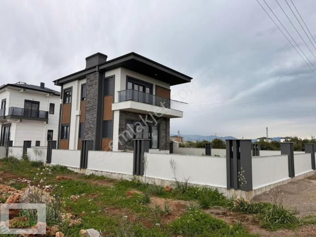 Döşemealti, Antalya içerisinde satılık Villa