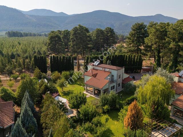 Korkuteli, Antalya içerisinde satılık Villa