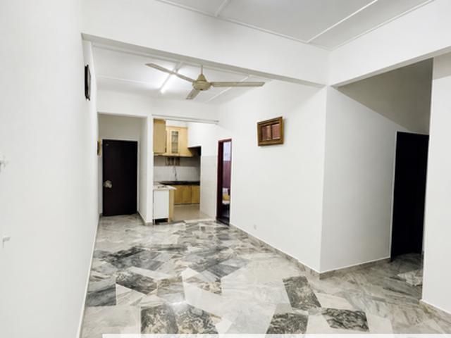 Condominium for sale in Langat, Selangor