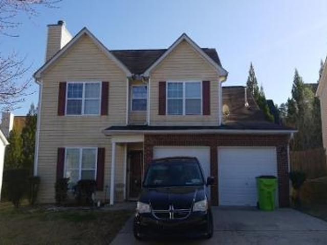 House for sale in Red Oak, Georgia