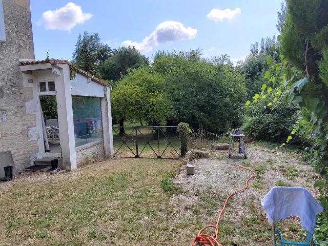 Maison vente à Antezant-la-Chapelle, Charente-Maritime