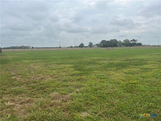 Land for sale in Victoria Land for sale in Victoria
