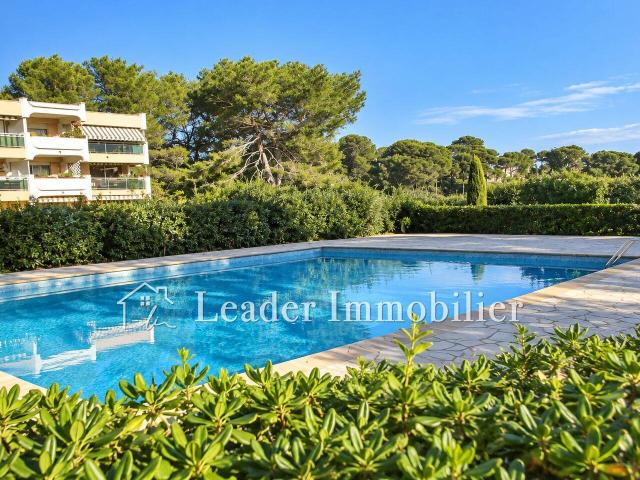 Studio location à Vieille Ville, Antibes