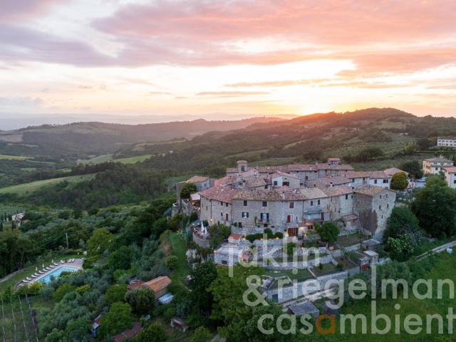 Casa in vendita a Gualdo Cattaneo, Umbria