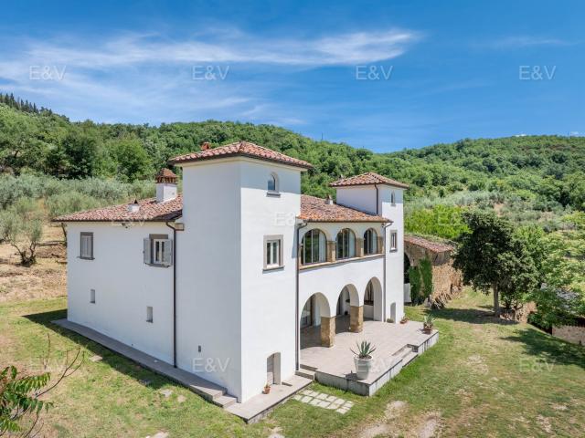 Casa in vendita a Palazzo Del Pero, Toscana