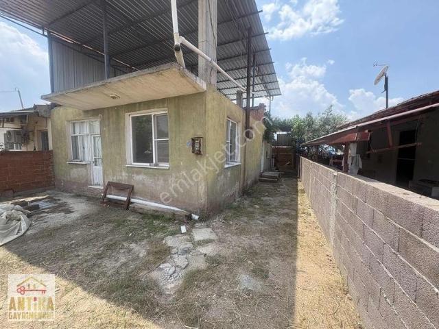 Kaymakçı Mahallesi, Ödemiş içerisinde satılık Villa