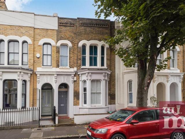 Apartment for rent in Old Ford, Greater London
