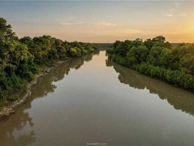 Land for sale in Midway, Texas