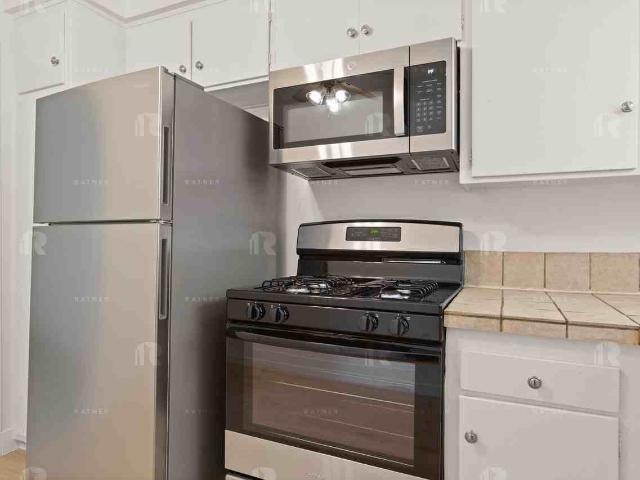 Apartment for rent in Canoga Park, California