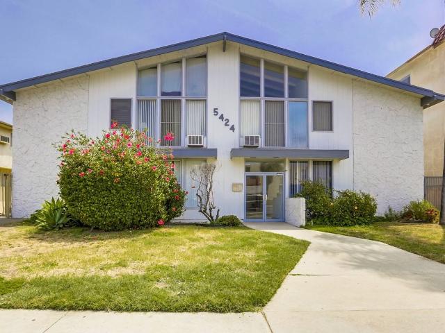 Apartment for rent in Canoga Park, California