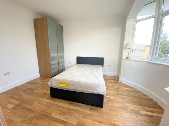 Studio for rent in London Borough of Ealing, Greater London