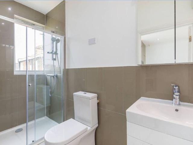 House for rent in London Borough of Ealing, Greater London