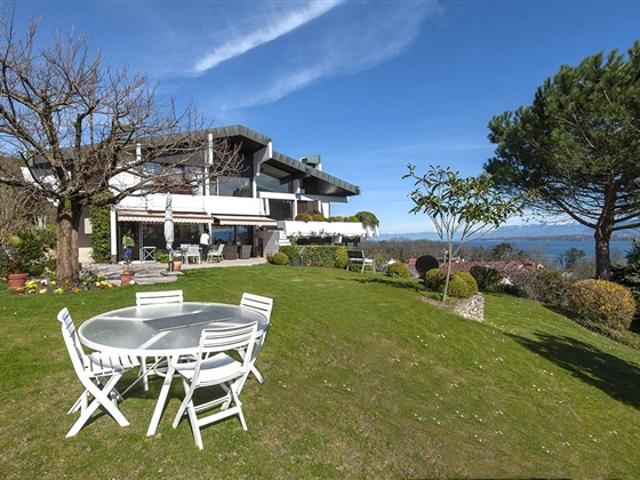 Einfamilienhaus kaufen in Crans-près-Céligny, Waadt