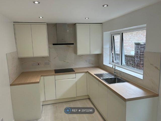 House for rent in Peacehaven, Iford
