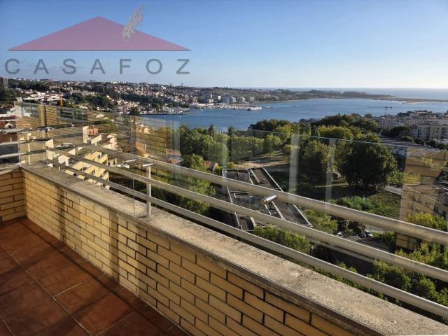 Apartamento alugar em Porto, Lordelo Do Ouro