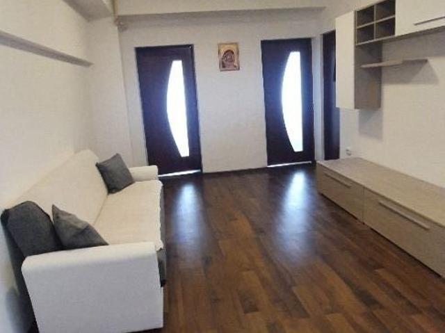 Apartament închirieri