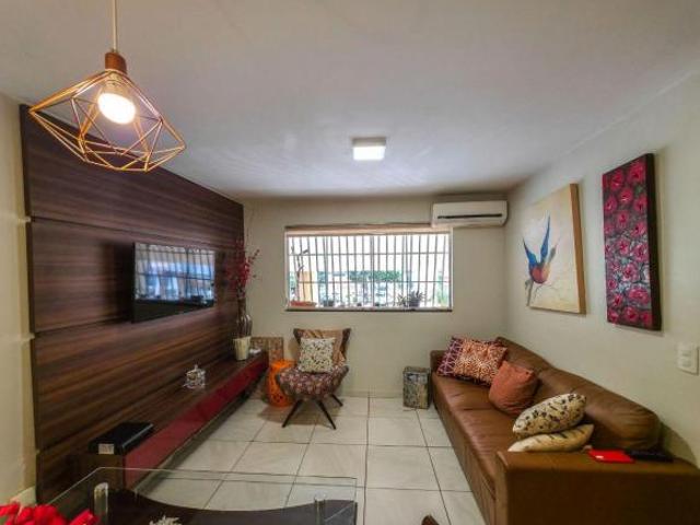 Apartamento venda em Região Geográfica Imediata do Distrito Federal, Região Integrada de Desenvolvimento do Distrito Federal e Entorno