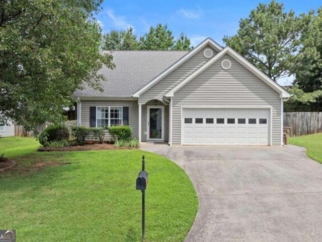 House for sale in Canton
