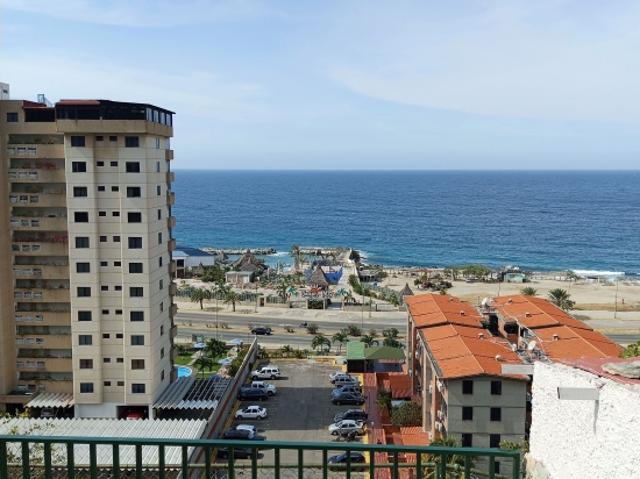 Apartamento en venta en Vargas