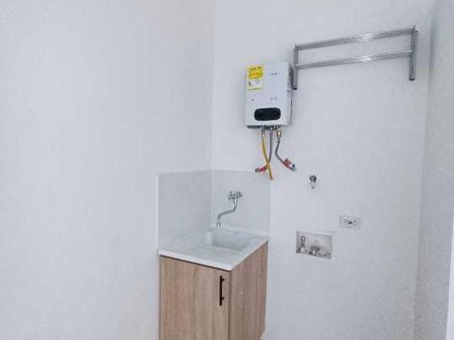 Apartaestudio En Arriendo En Medellin En Laureles A152086