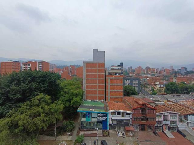 Apartaestudio En Arriendo En Medellin En Laureles A152091