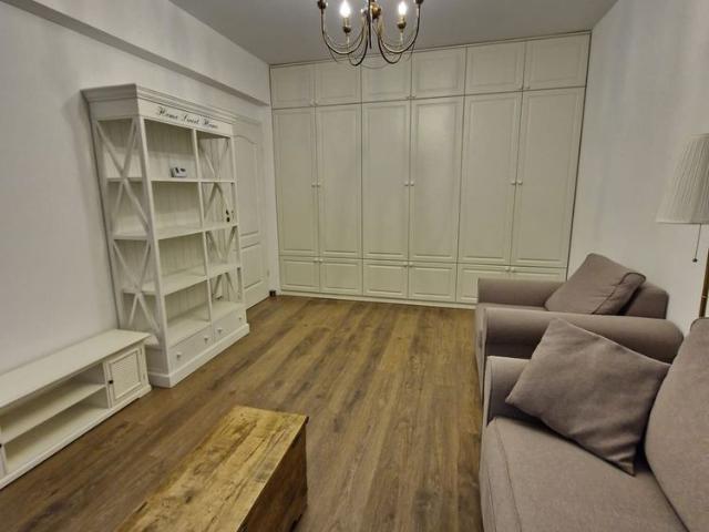 Apartament închirieri în Sector 4, București
