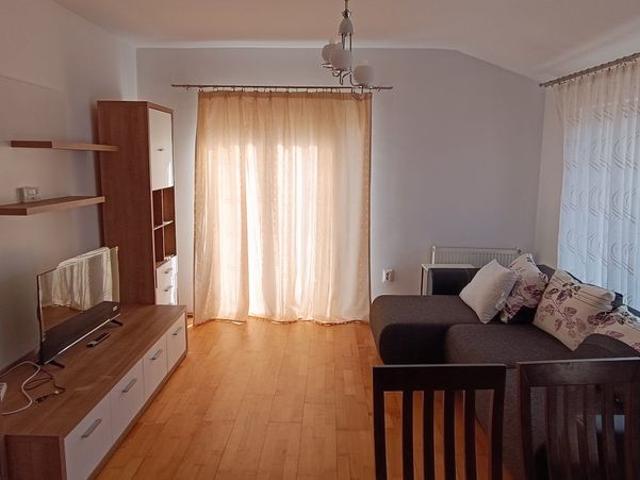 Apartament închirieri în Cetatea Fetei, Florești