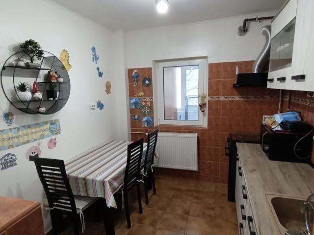 Apartament vânzări în Romani