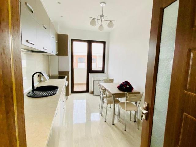 Apartament închirieri
