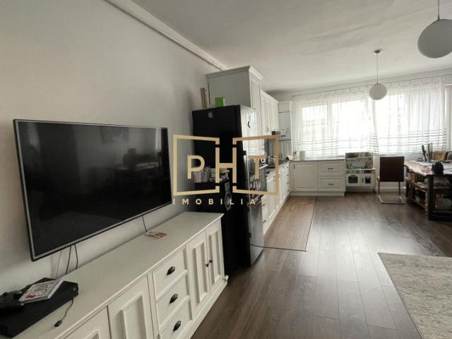 Apartament vânzări în Floresti