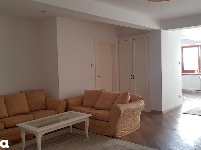 Apartament închirieri
