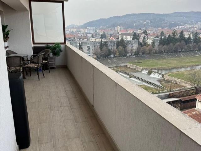 Apartament închirieri în Valcea