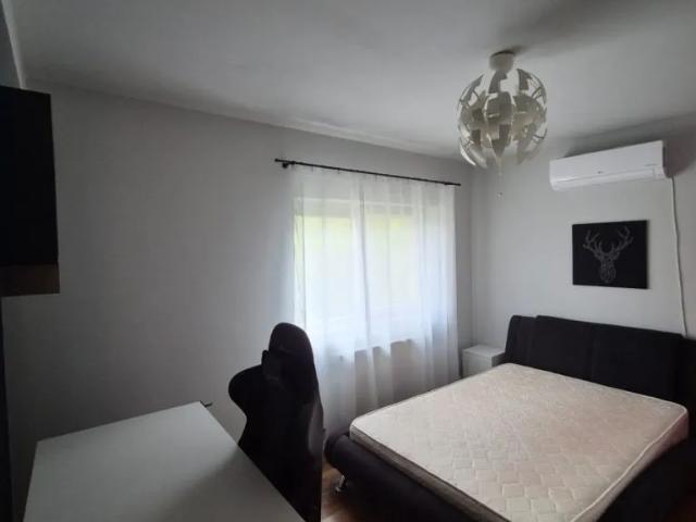 Apartament închirieri în Colonia de Sub Deal, Florești