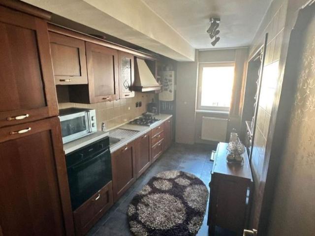 Apartament închirieri